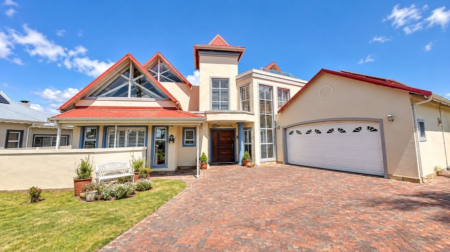 4 Bedroom Property for Sale in Marina Martinique Eastern Cape